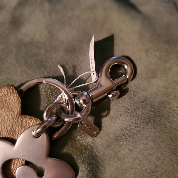 Coach Wildflower Signature Keyring Bag Charm Key Fob Khaki Nwt - Picture 3 of 7